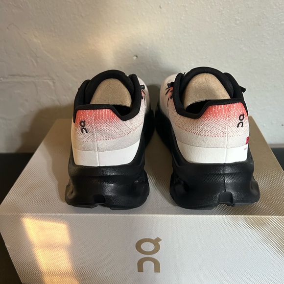 On Cloud-tilt women’s flame eclipse size 6 - Picture 5 of 7